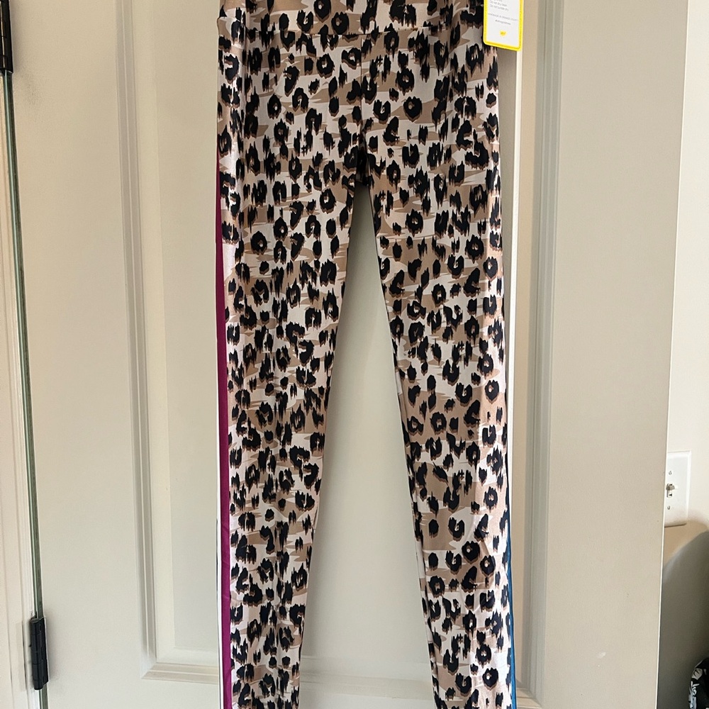 Goldsheep NWT Women’s Sz Small legging - perfect pop of color